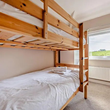 3 Bed In 93202 Ferienhaus *