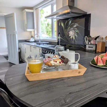 بيت للعطل 3 Bed In Oc-93202 *